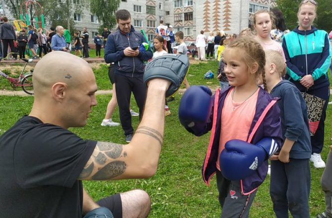 В Соликамском округе реализуется уникальный проект «Спорт во дворы»