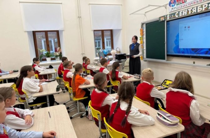 Школьников Прикамья знакомят с ключевыми элементами избирательного процесса