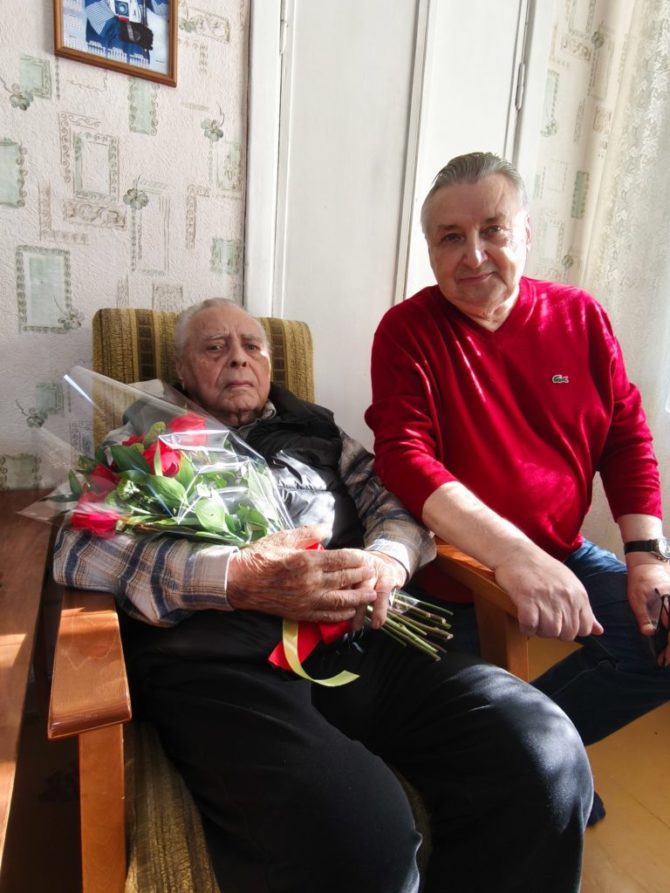 Сегодня сто лет со дня рождения отмечает Почётный гражданин города Соликамска Иван Герасимович Шевелев!
