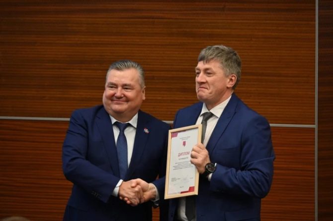 Председатель Думы Соликамского муниципального округа Игорь Мингазеев получил диплом за III место в конкурсе представительных органов муниципальных образований Пермского края за лучшую организацию работы муниципальных молодежных парламентов в 2024 году.