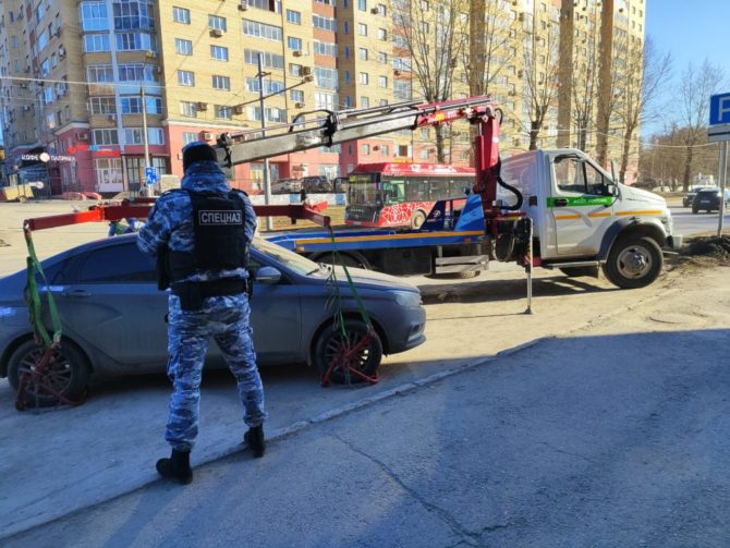 Должники в потоке
