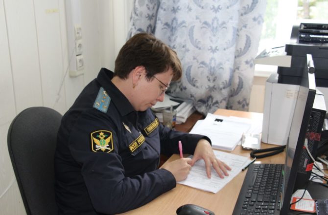 Судебные приставы восстановили права жителей г. Соликамска на доступную среду